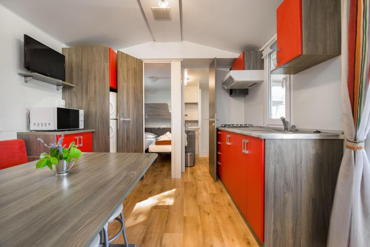 Kamp Vira Mobile Homes 4*